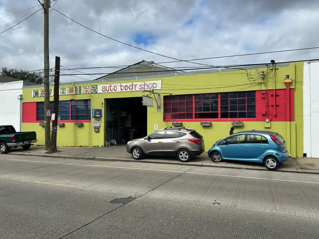 Chambliss Auto Body Exterior from Tchoupitoulas street